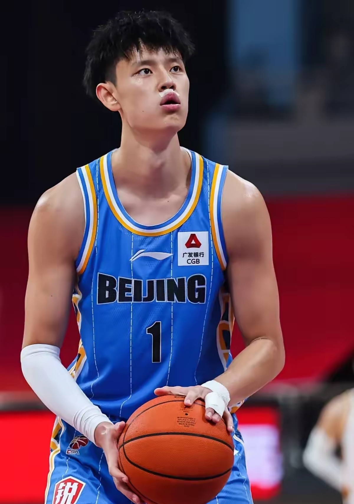 深圳男篮加时末段队长鼓劲，志在NBA季后赛名次提升，悬念犹存，阵容厚度经受考验的简单介绍开云体育登录